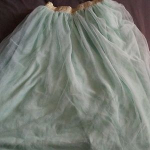 Beautiful girls skirt never worn